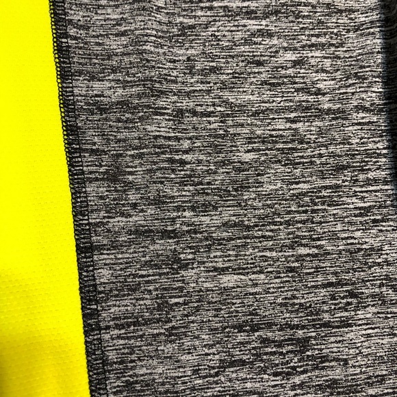 Batman Sports Bra and Leggings Set - Picture 6 of 8